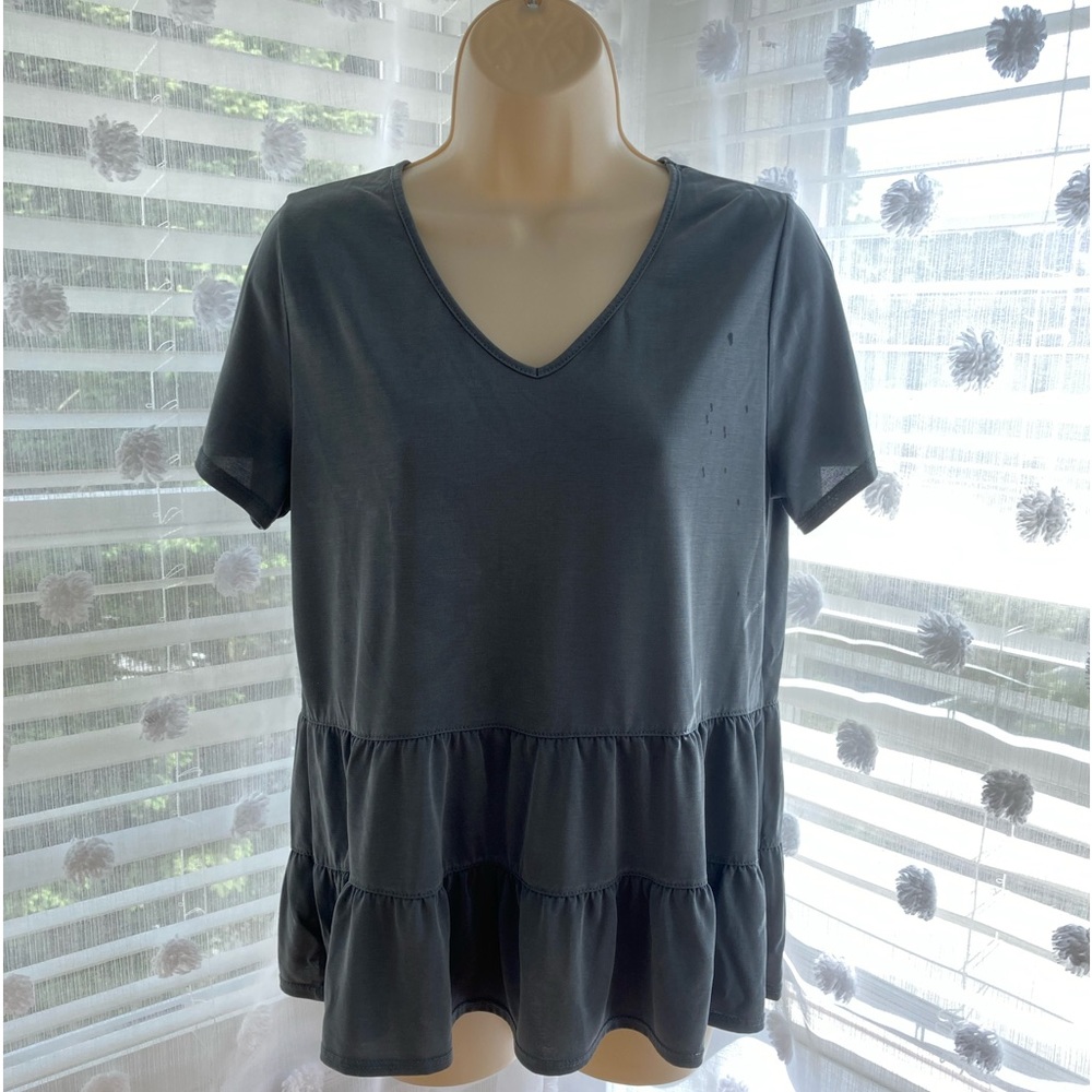 grey short sleeve top size medium